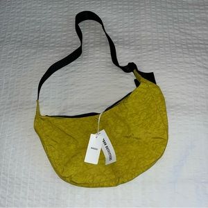 baggu shoulder bag/crescent bag